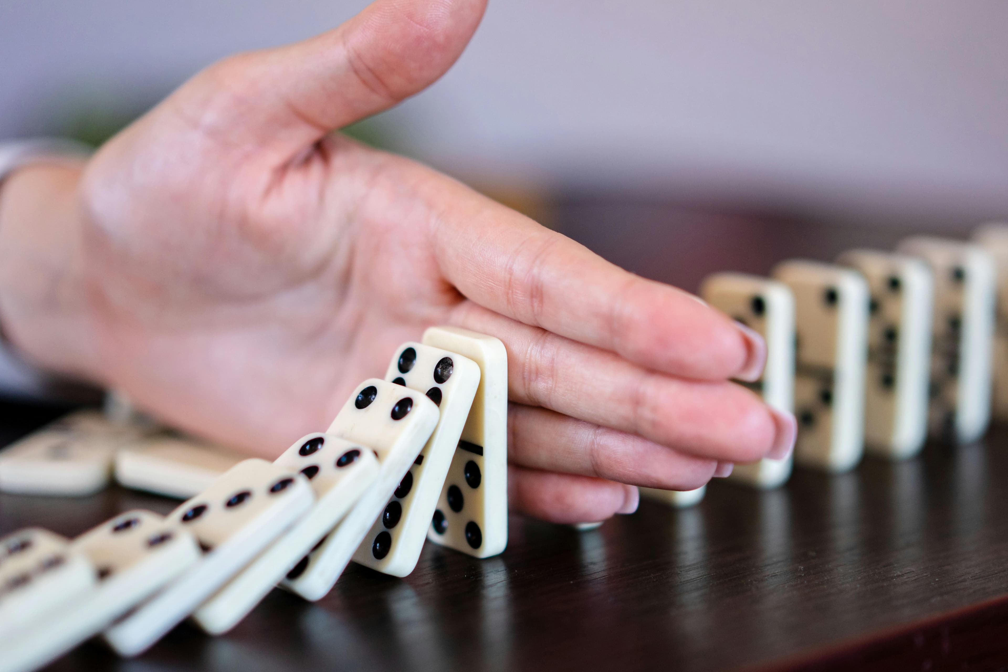 Risk Diversification and Liquidity